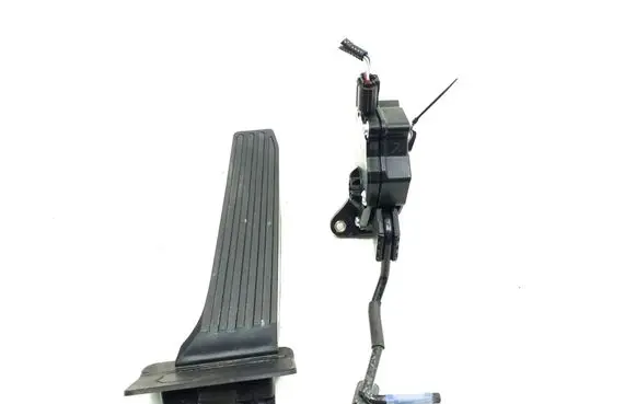 Lexus IS III XE30 Accelerator throttle pedal 7811030141