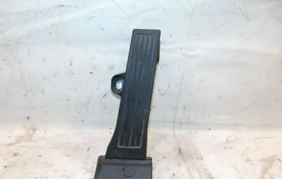 KIA Sportage Accelerator throttle pedal 32700B1000
