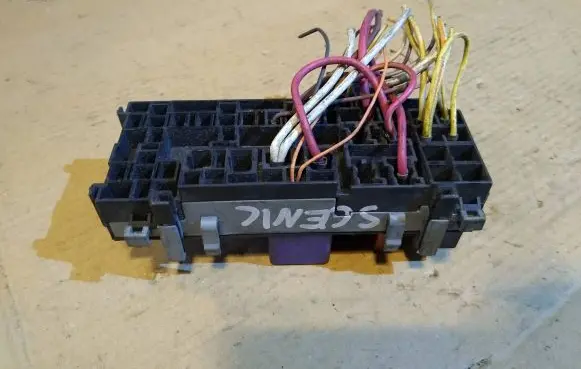 Renault Scenic I Fuse box set 7703297193