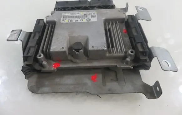Volkswagen Touran I Engine control unit/module 03L907309N 0281016374