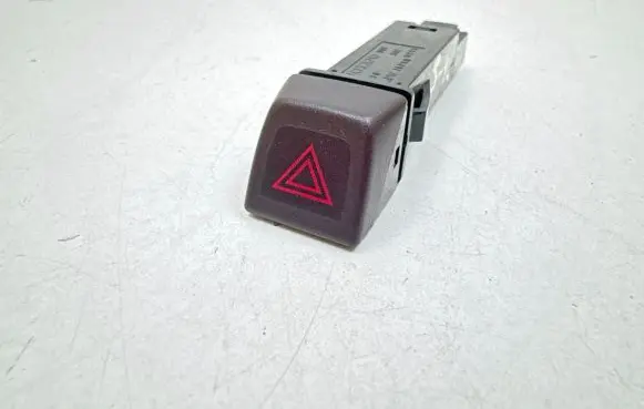 Volvo S40 Hazard light switch 8651399 05W022
