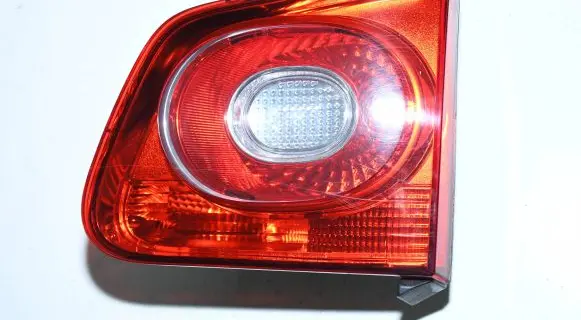 Volkswagen Tiguan Tailgate rear/tail lights 5N0945094B
