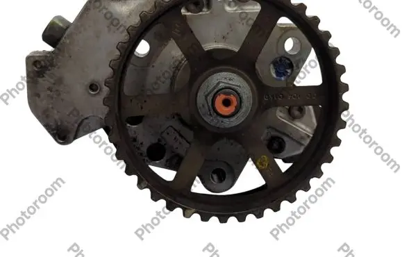 Volvo S40, V40 Fuel injection high pressure pump 0445010075 8200108225 H037472