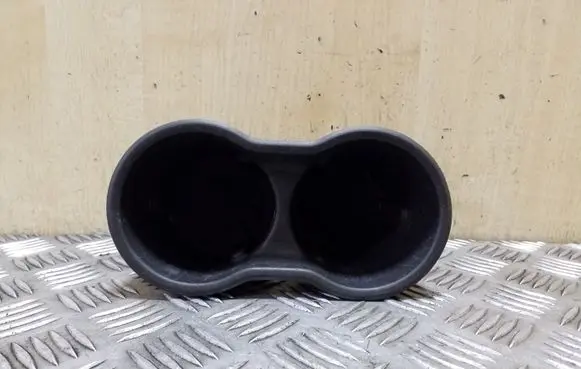 Cup holder front