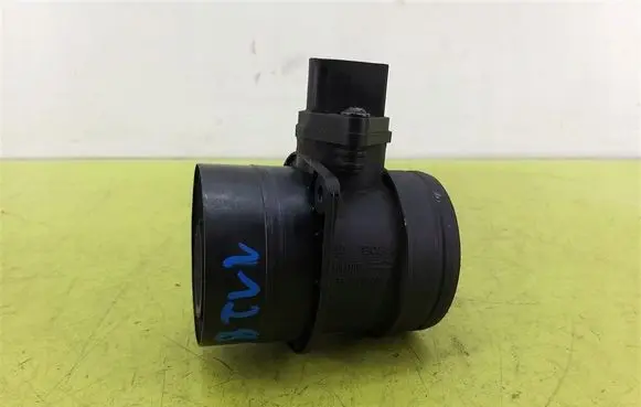 Volkswagen PASSAT B6 Mass air flow meter 0986284007
