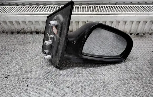 Hyundai Matrix Front door electric wing mirror E4012172