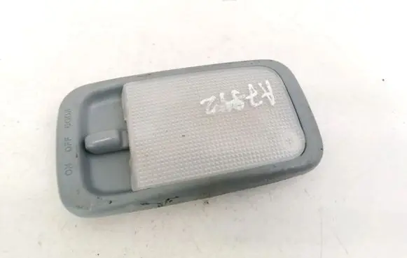 Toyota RAV 4 (XA20) Rear seat light