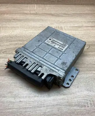 Chrysler Voyager Engine control unit/module ECU P04686758 0281001333