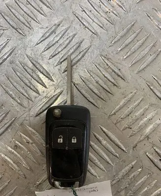 Opel Zafira C Ignition key/card ZAFIRARAKTAS