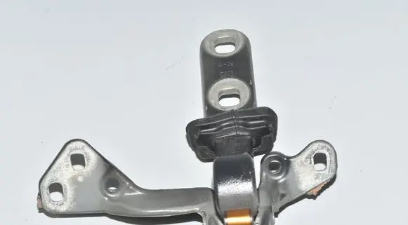 BMW X6 E71 Loading door upper hinge 7175829 7202863