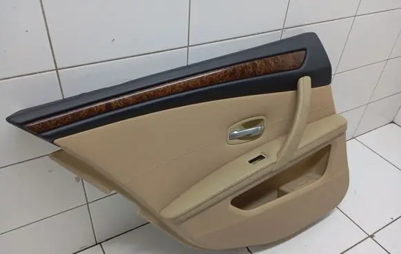 BMW 5 E60 E61 Rear door card panel trim 40801921