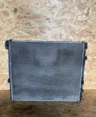 Volkswagen Crafter Coolant radiator 2N0121212B