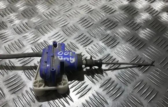 Audi 100 200 5000 C3 Central locking vacuum pump 
