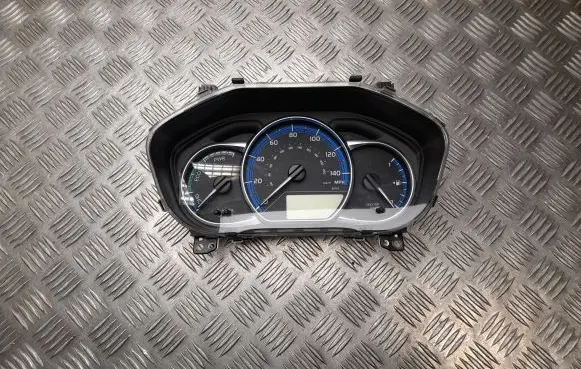 Toyota Yaris Speedometer (instrument cluster) 838000UL70