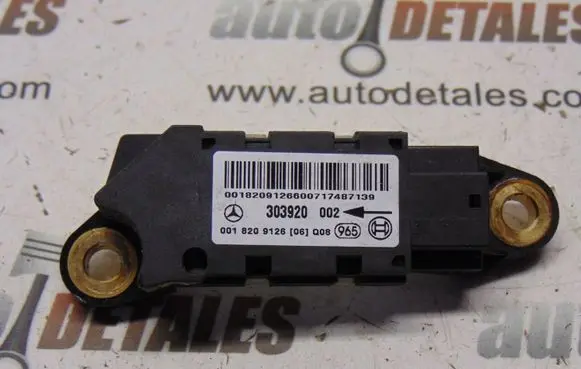 Mercedes-Benz E W211 Airbag deployment crash/impact sensor A0018209126