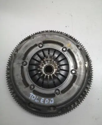 Seat Toledo IV (NH) Clutch set kit 04e1410310