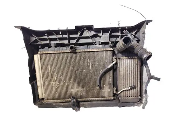 Peugeot Expert Radiator set 1440084580 1401279580