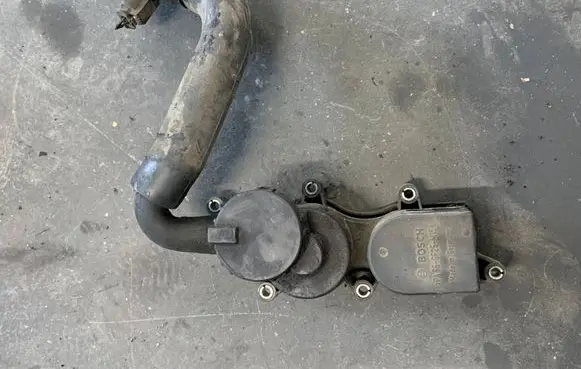 Mercedes-Benz A W168 Oil breather separator PA66GF25M15