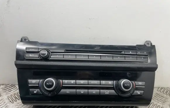BMW 5 F10 F11 Climate control unit 9299012