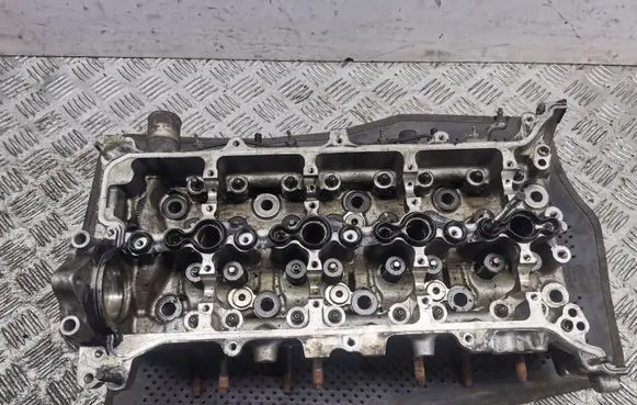 Engine head
