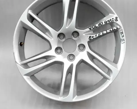 Volvo XC90 R18 alloy rim 