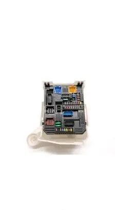Peugeot 208 Fuse module 9832881080