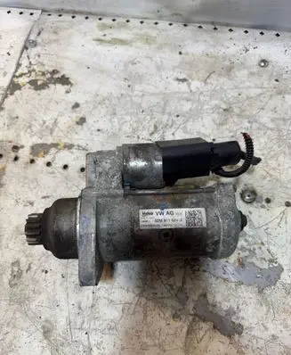 Volkswagen Golf VI Starter motor 02M911024G