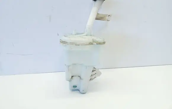 Nissan Micra K14 Windshield washer fluid reservoir/tank 25L5FA