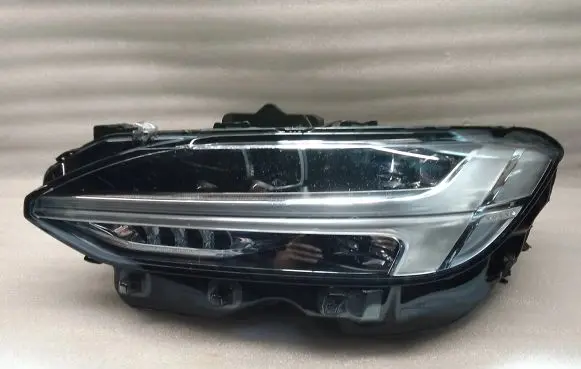Volvo S90, V90 Headlight/headlamp 32228676 1805189820