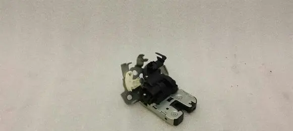 Audi A7 S7 4G Tailgate/trunk/boot lock/catch/latch 8K9827505A