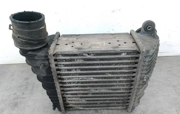 Seat Leon (1M) Intercooler radiator 1J0145803F