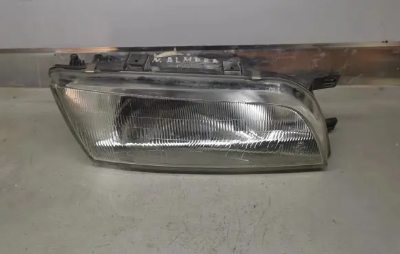 Nissan Almera Headlight/headlamp