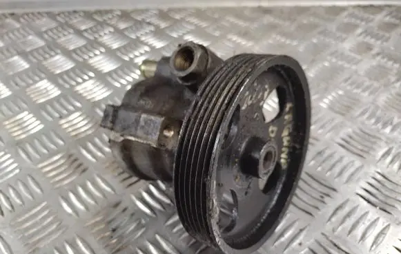 Renault Laguna II Power steering pump