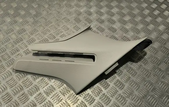 Volvo XC60 Centre console side trim rear 31426892
