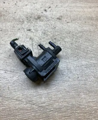 Audi A3 S3 8L Vacuum valve 191906283A