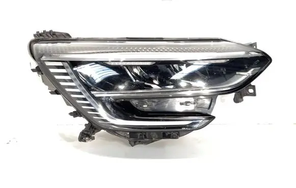 Renault Megane IV Headlight/headlamp 260106131R L802817