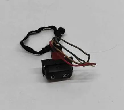 Mercedes-Benz ML W163 Wing mirror switch A1638200510
