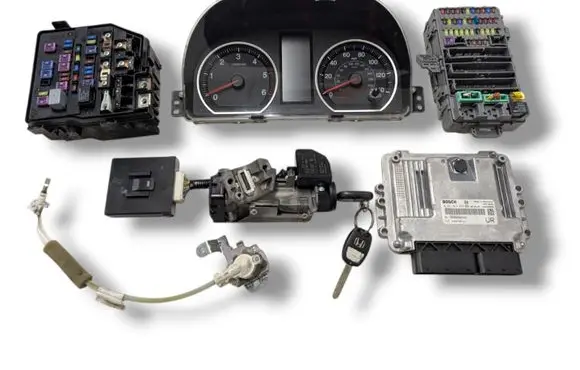Engine ECU kit and lock set
