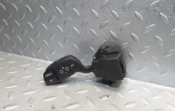 BMW 5 E60 E61 Indicator stalk 6924103 01106720