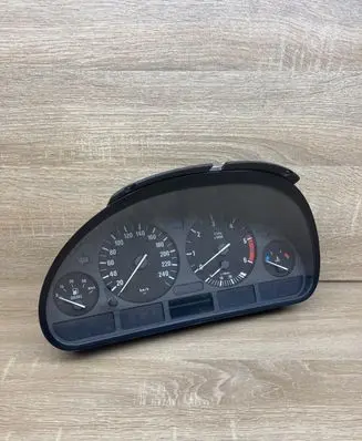 BMW 5 E39 Speedometer (instrument cluster) 8375675 110008735
