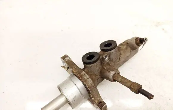 Opel Astra H Master brake cylinder