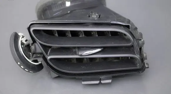 Citroen DS3 Cabin air duct channel A1092113