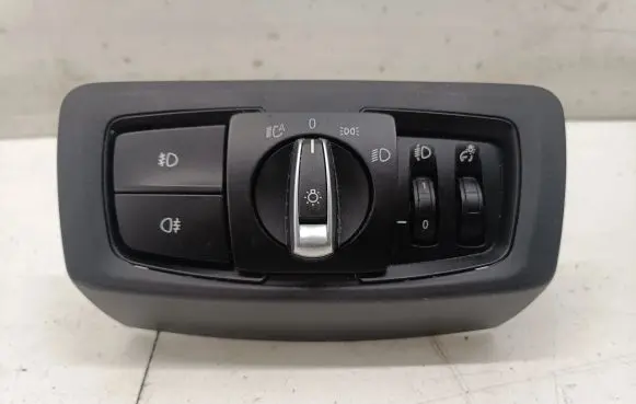 BMW 2 F46 Light switch 9390204