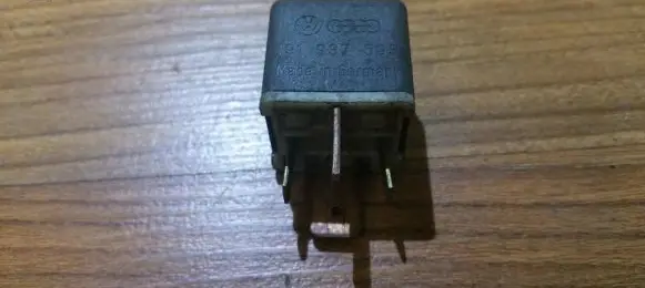Skoda Fabia Mk1 (6Y) Other relay 191937503 4ra003510-58