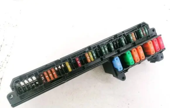 BMW 5 E60 E61 Fuse box set 6114695733002 61146957330-02