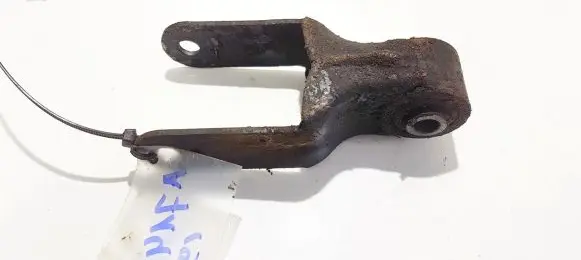 Citroen C5 Engine mount bracket