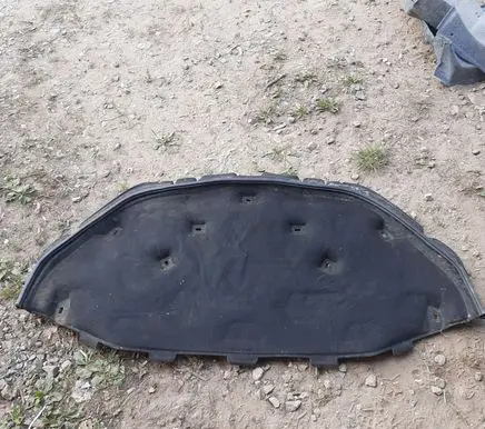 Volvo V70 Engine bonnet/hood sound/heat insulation 