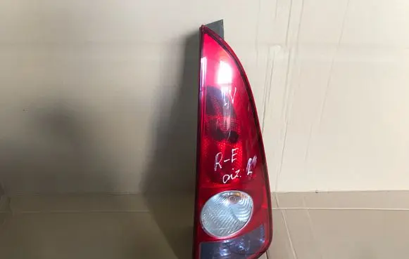 Renault Espace - Grand espace IV Rear/tail lights 8200027152