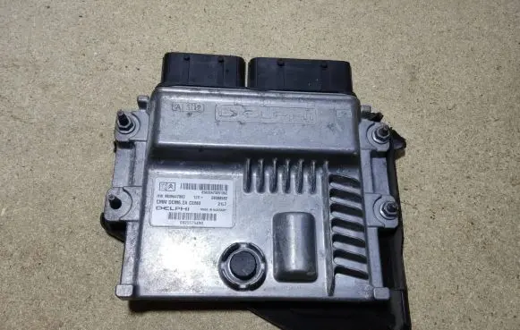 Peugeot 308 Engine control unit/module 98099447980 8582SA73251362 9825576480