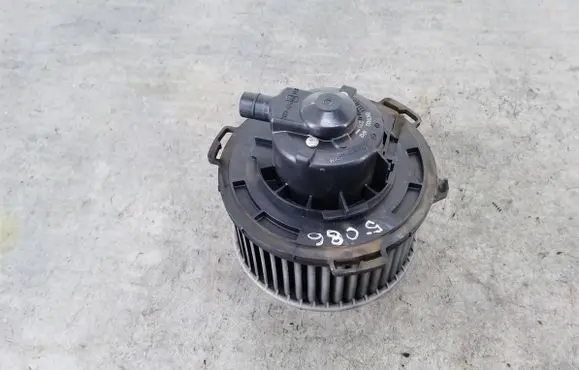 Mazda 5 Heater fan/blower 8940000270